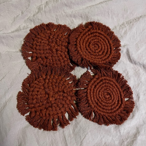 Handmade macrame coasters - Picture 5 of 5